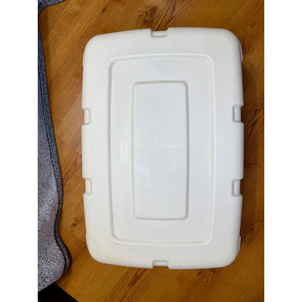 Vintage‎ Rubbermaid Almond Laundry Basket Model 2854 USA Made Neutral Minimalist